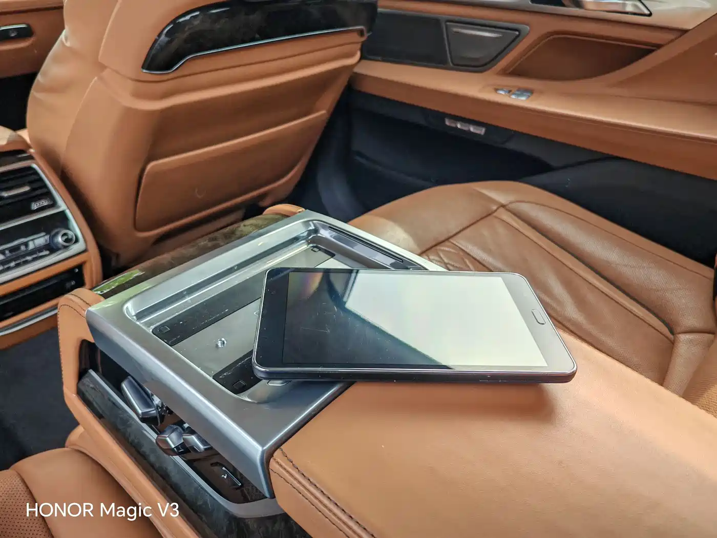 BMW 7 Series 2016 730Li Luxury фото 20