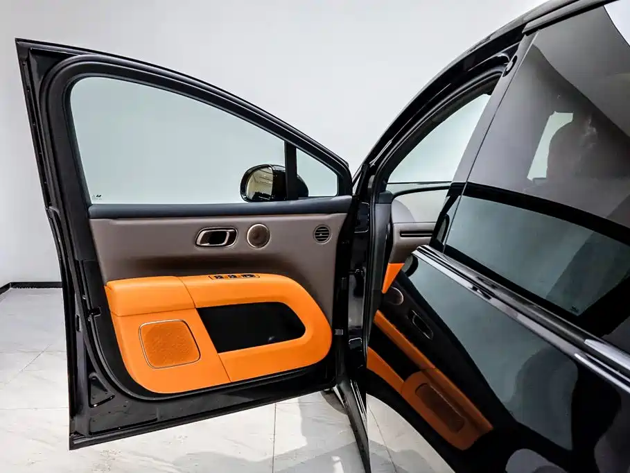 Li Auto i6 2025 2025 4WD Base Model