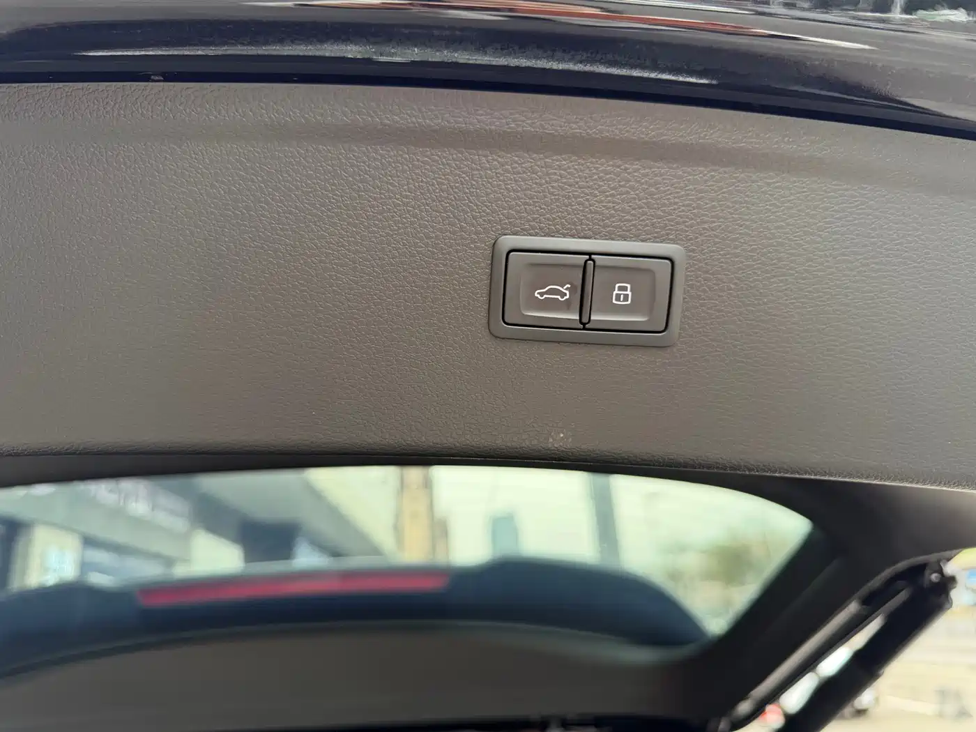Audi Q5L 2024 Model 40 TFSI Luxury Dynamic фото 11