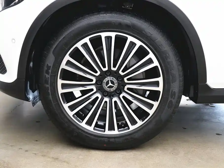 Mercedes-Benz GLC 2019 Model GLC 200 L 4MATIC фото 29