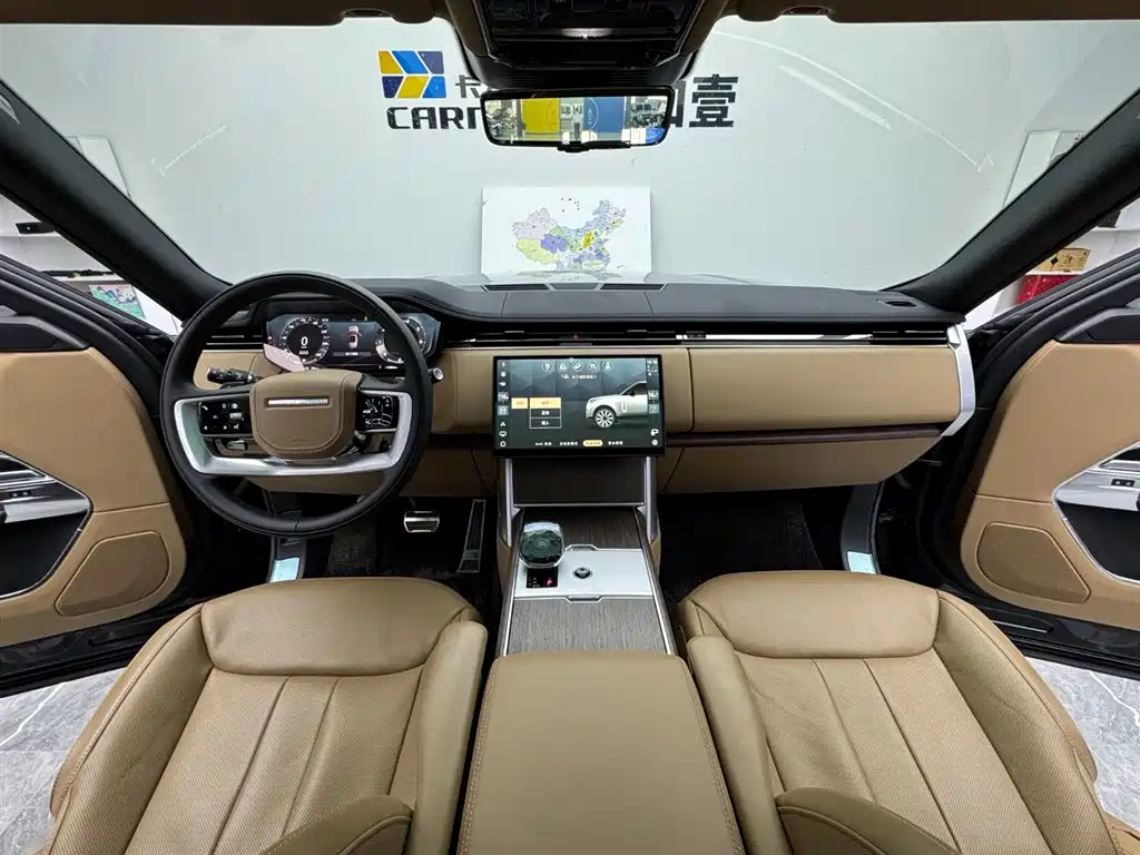 Land Rover Range Rover 2025 3.0 L6 400PS Flourishing Era Extended Wheelbase фото 9