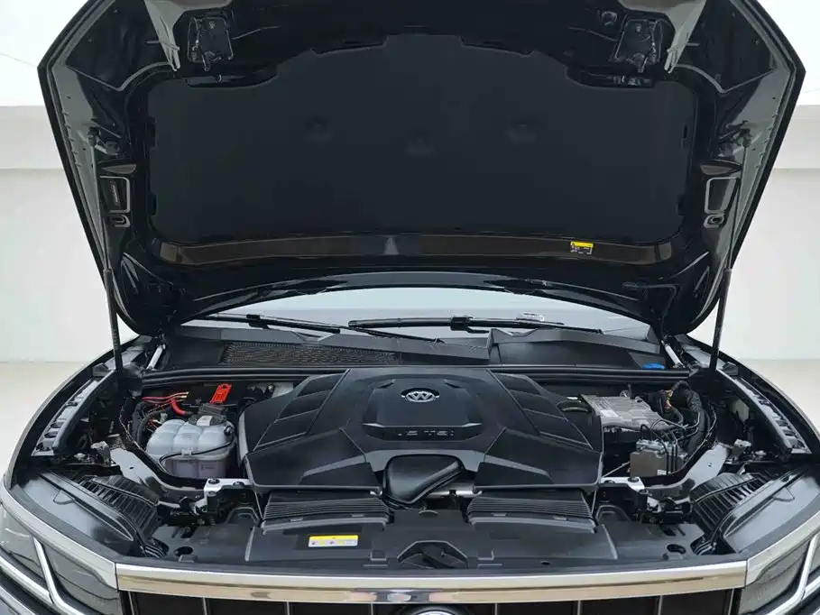 Volkswagen Touareg 2021 3.0TSI R-Line Classic Sport Package фото 7