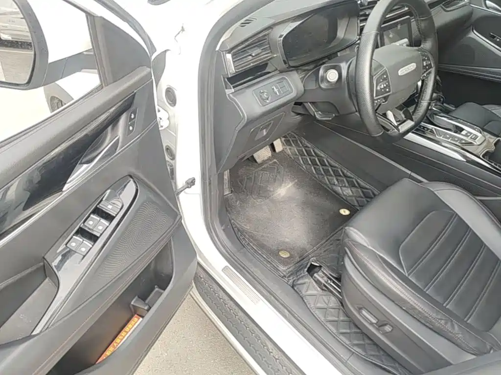 Maxus Maxus D60 2019 2019 1.5T Auto Smart Edition 6-seater