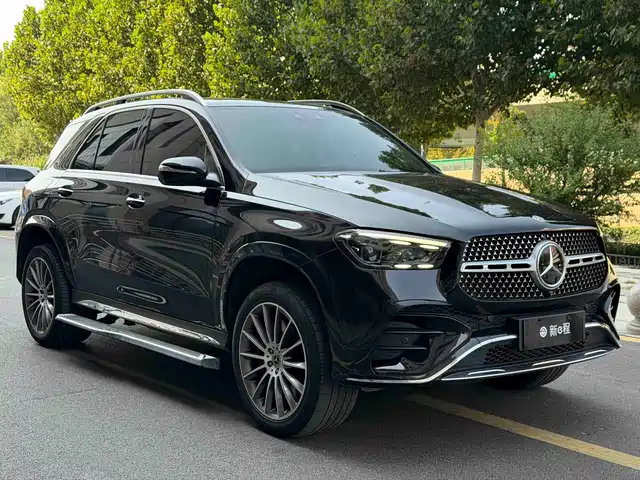 Mercedes-Benz GLE 2024 GLE 450 4MATIC Luxury — фото 3