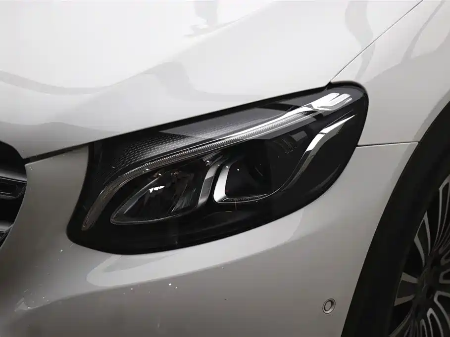 Mercedes-Benz GLC 2019 Model GLC 200 L 4MATIC фото 28