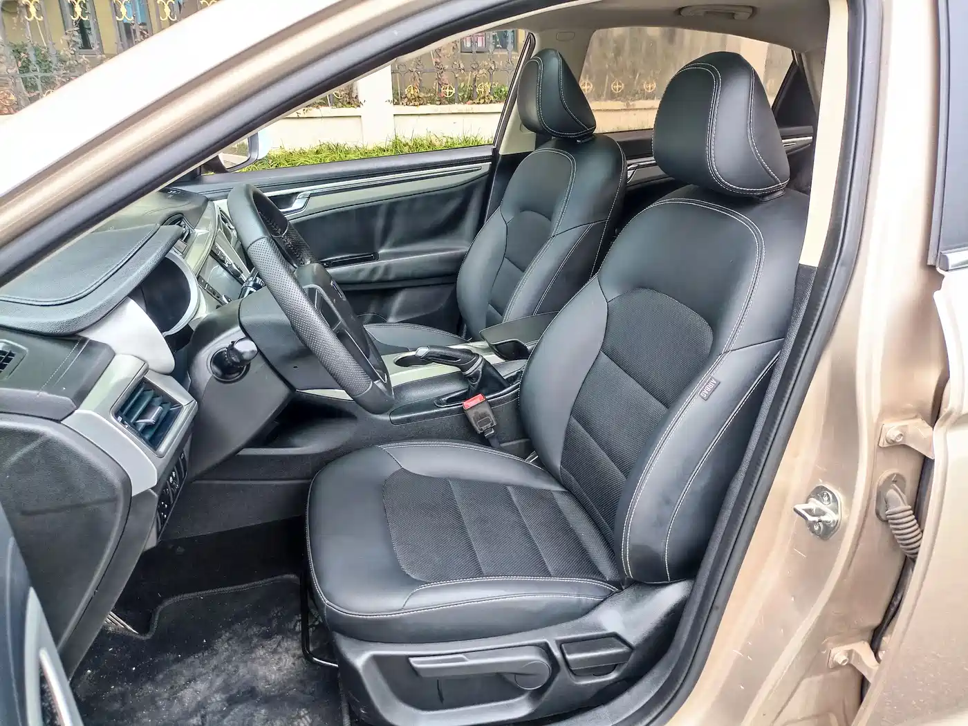 GEELY AUTOMOBILE EMGRAND GL