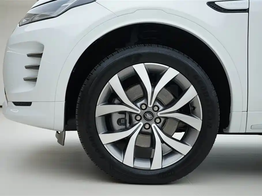 Land Rover Discovery Sport 2025 249PS Performance Tech Edition фото 15