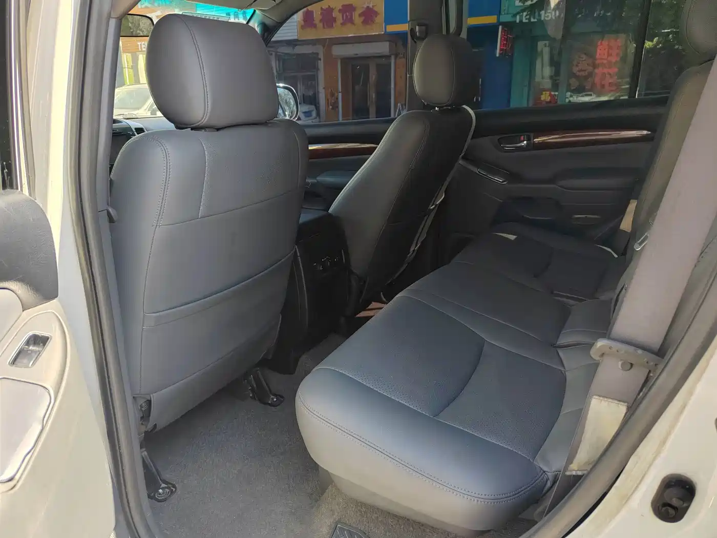 Toyota Prado 2004 4.0L Automatic GX фото 9