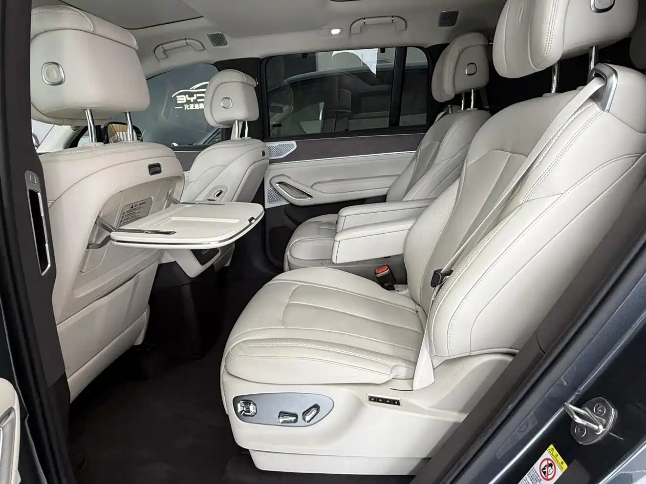 Denza N9 2025 Model Prestige Edition фото 10