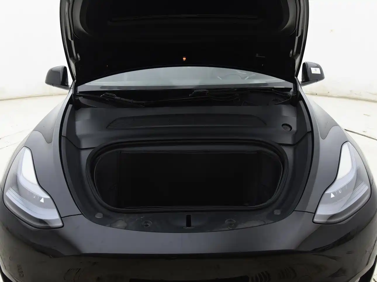 Фото 9 - Tesla Model Y