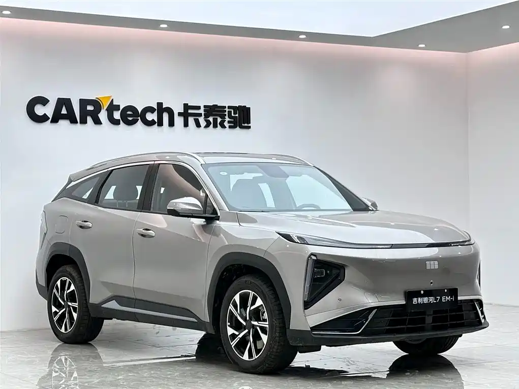 Geely Galaxy Galaxy L7 2025 Model EM-i 115km Long Range Edition фото 6
