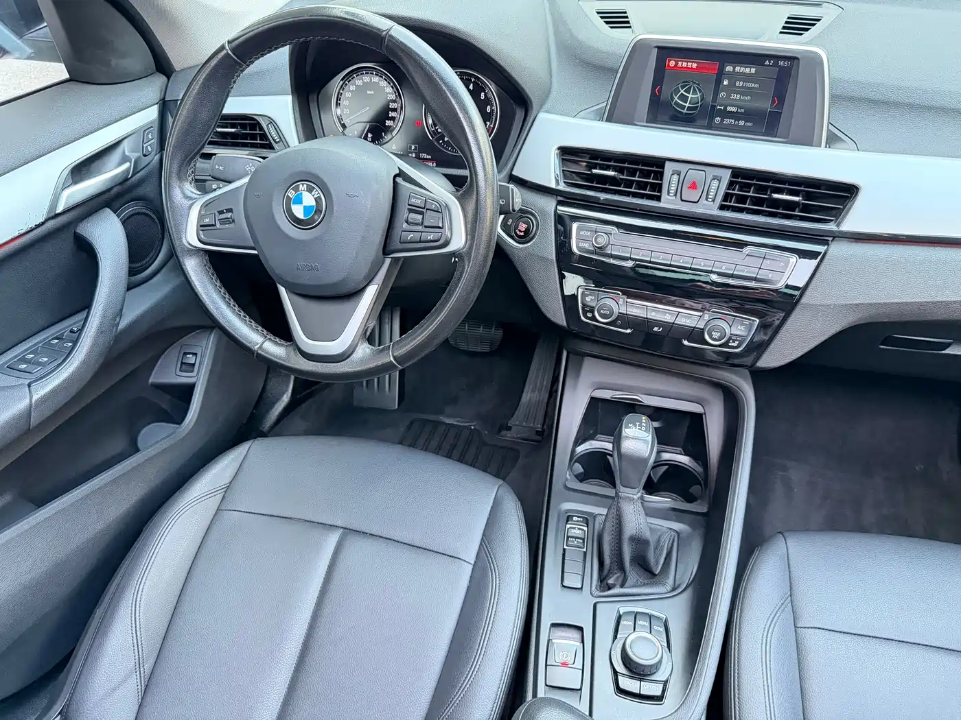BMW X1 2019 sDrive20Li Leading Model фото 13