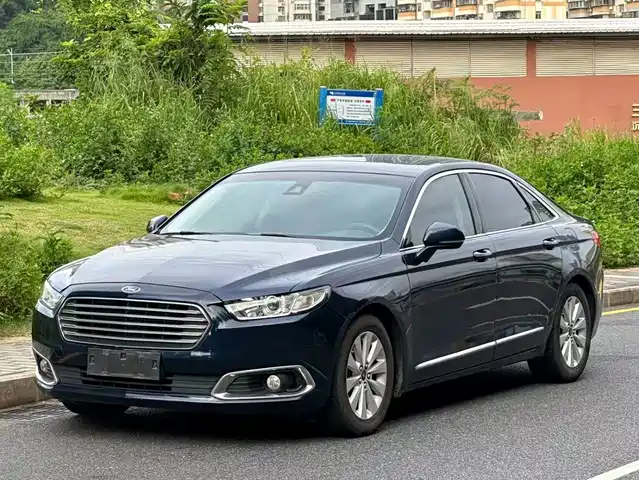  Ford Taurus 2017 EcoBoost 180 Luxury