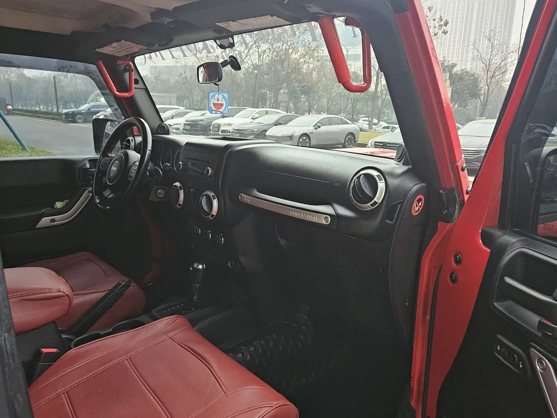 Фото 14 - Jeep Wrangler