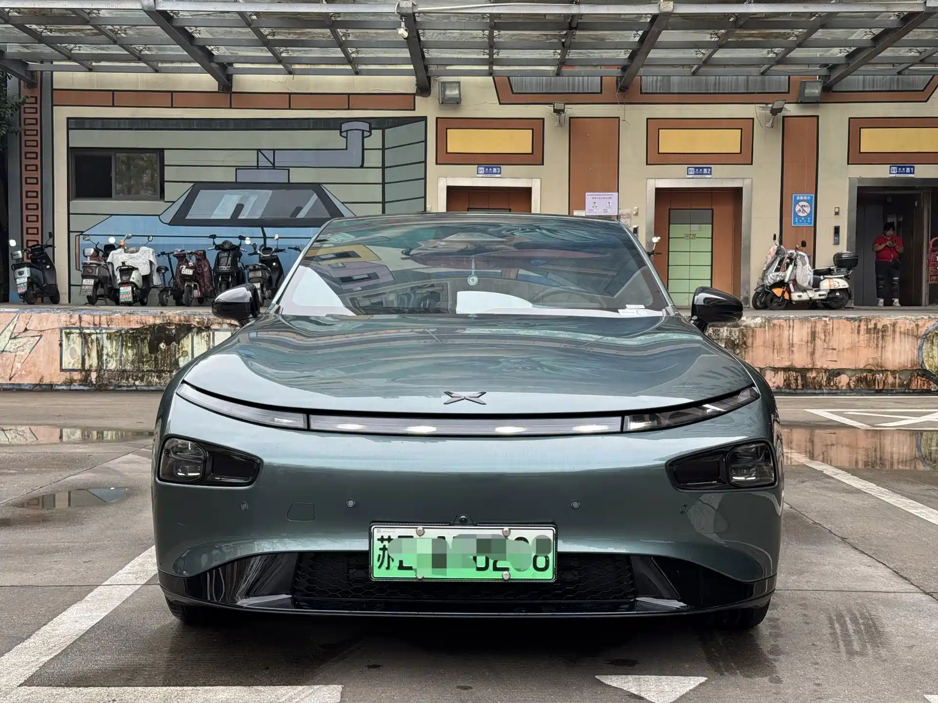 Фото 2 - XPeng P7