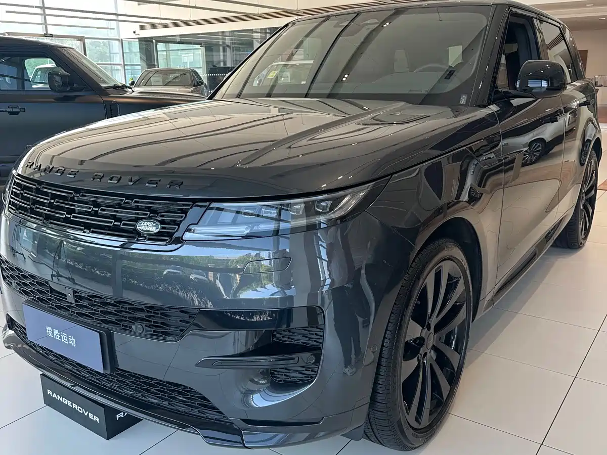 Land Rover Range Rover Sport 2025 400PS Dynamic SE фото 2