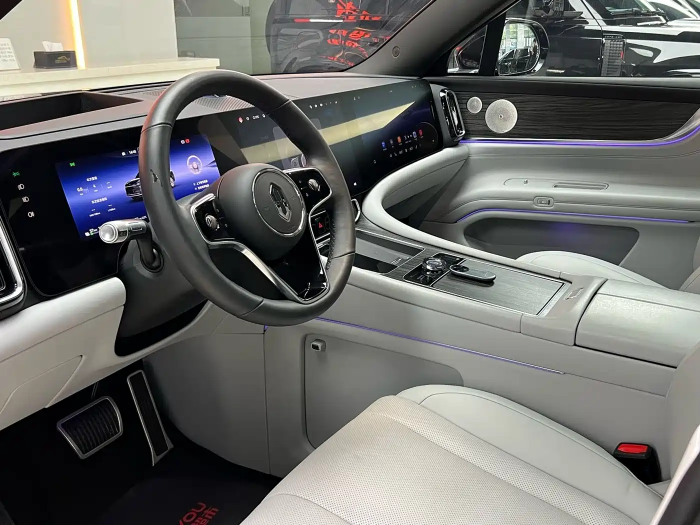 AITO Wenjie AITO M9 2024 Model Extended Range Ultra Edition 52kWh 5-Seater фото 8