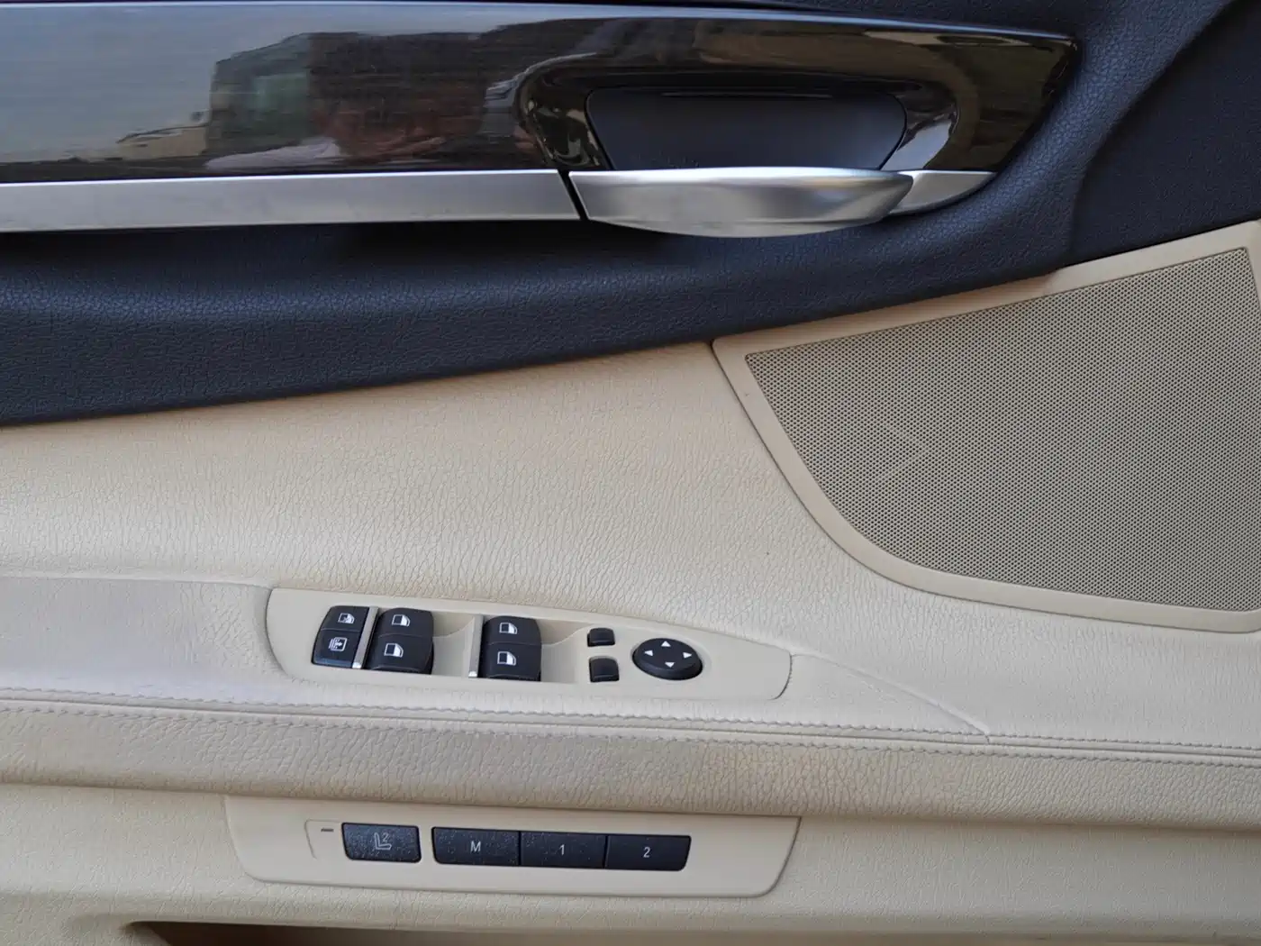 BMW 7 Series 2013 Model 730Li Leading фото 16