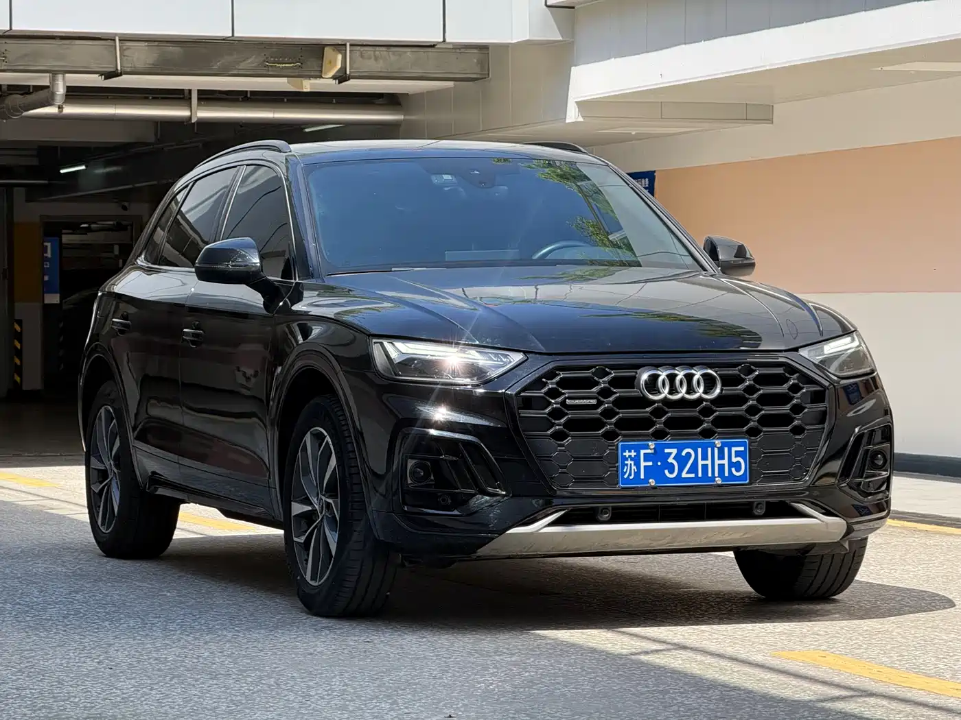 Audi Q5L 2023 40T Luxury Dynamic фото 3