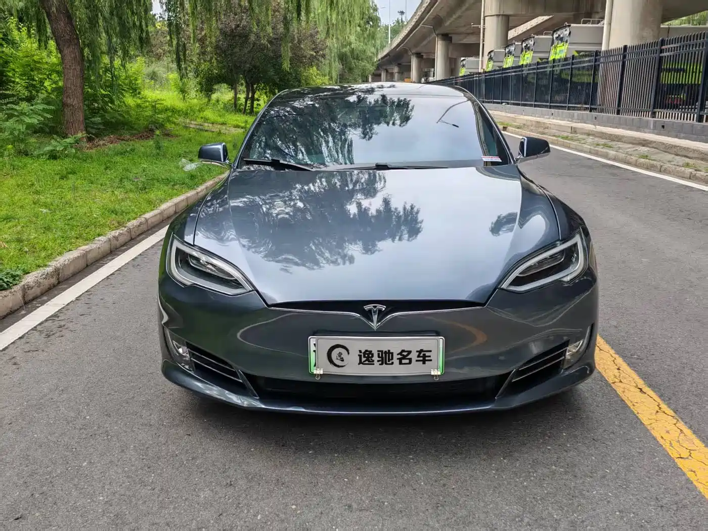 Tesla Model S 2019 2017 Model S 75D Standard Range
