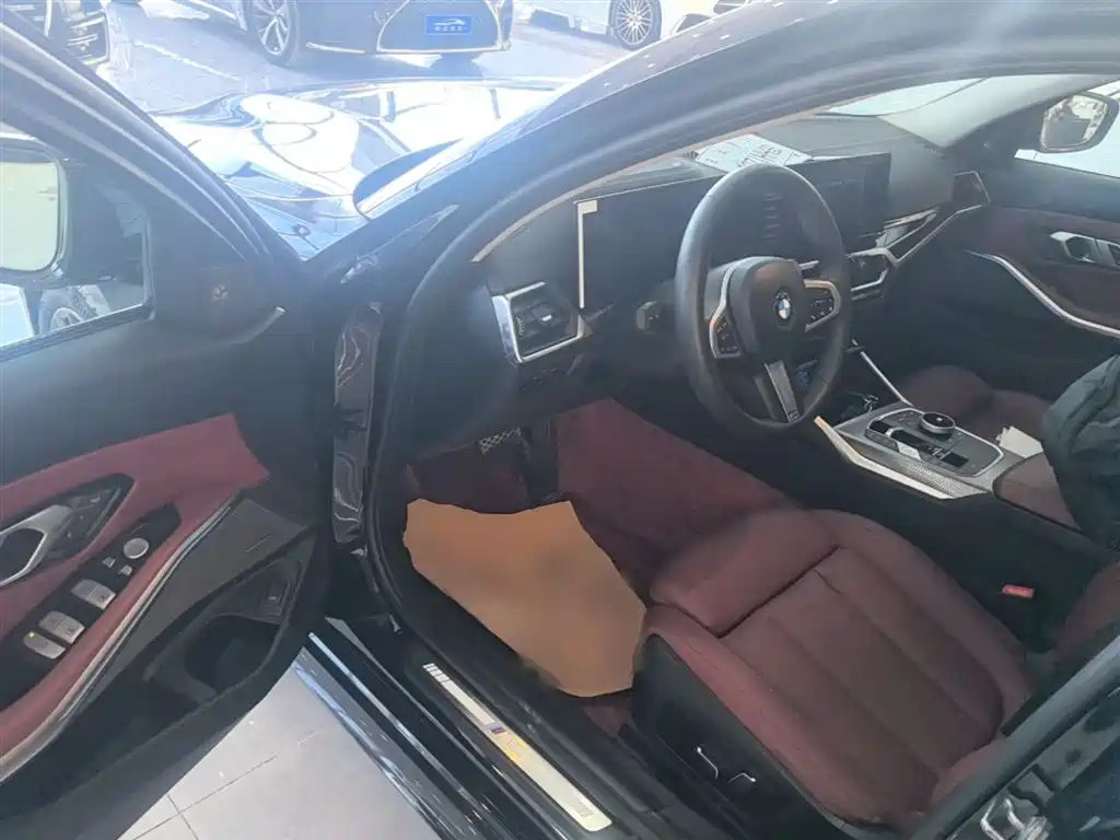 BMW 3 Series 2024 325Li M Sport Shadowline Package фото 16