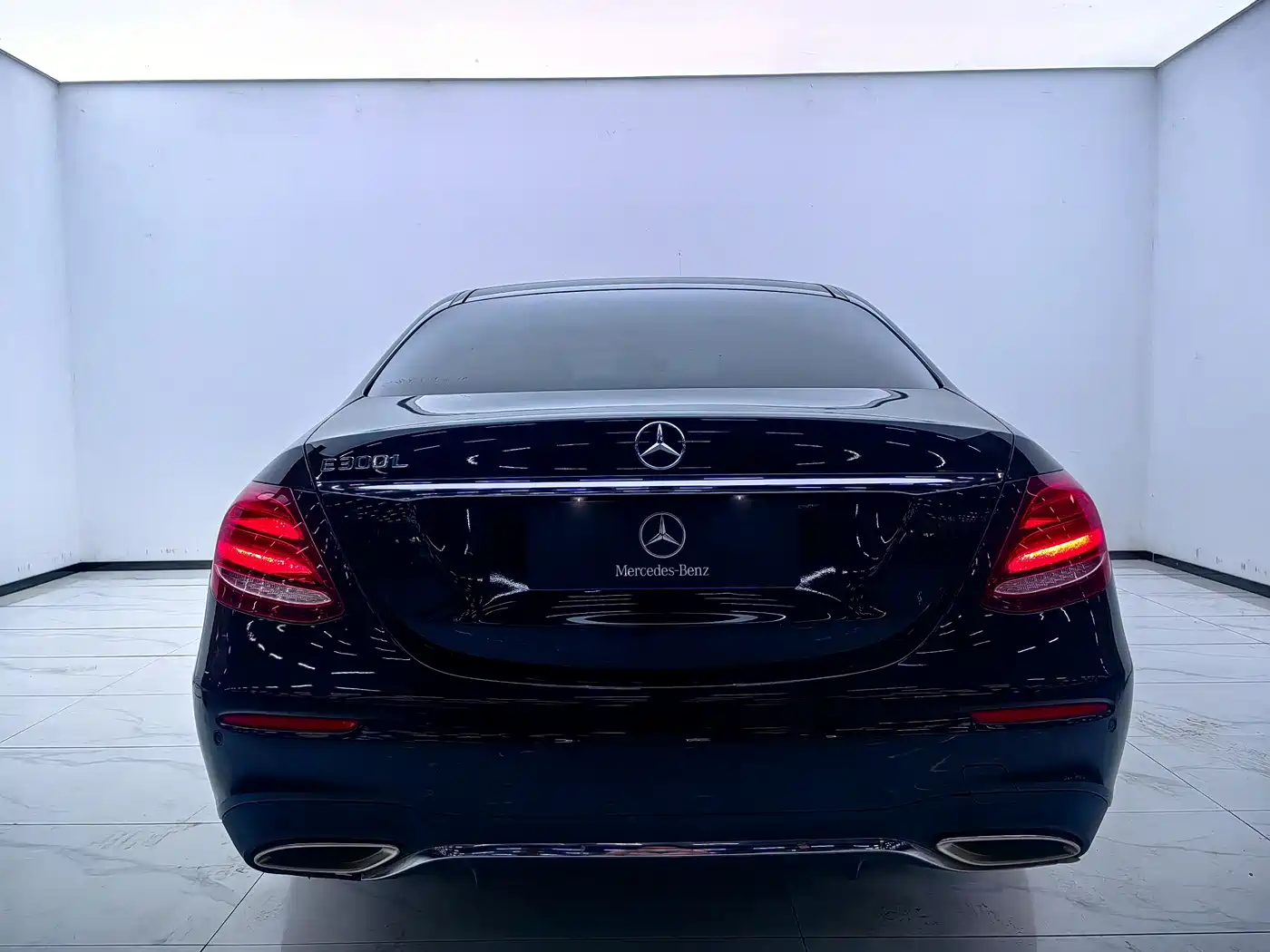 Mercedes-Benz E-Class 2018 E 200 L Sport фото 13