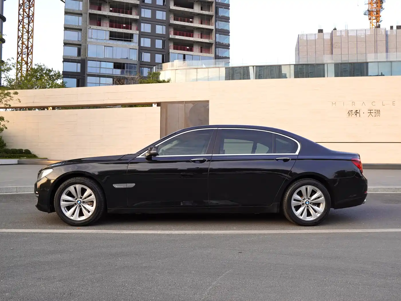 BMW 7 Series 2013 Model 730Li Leading фото 4