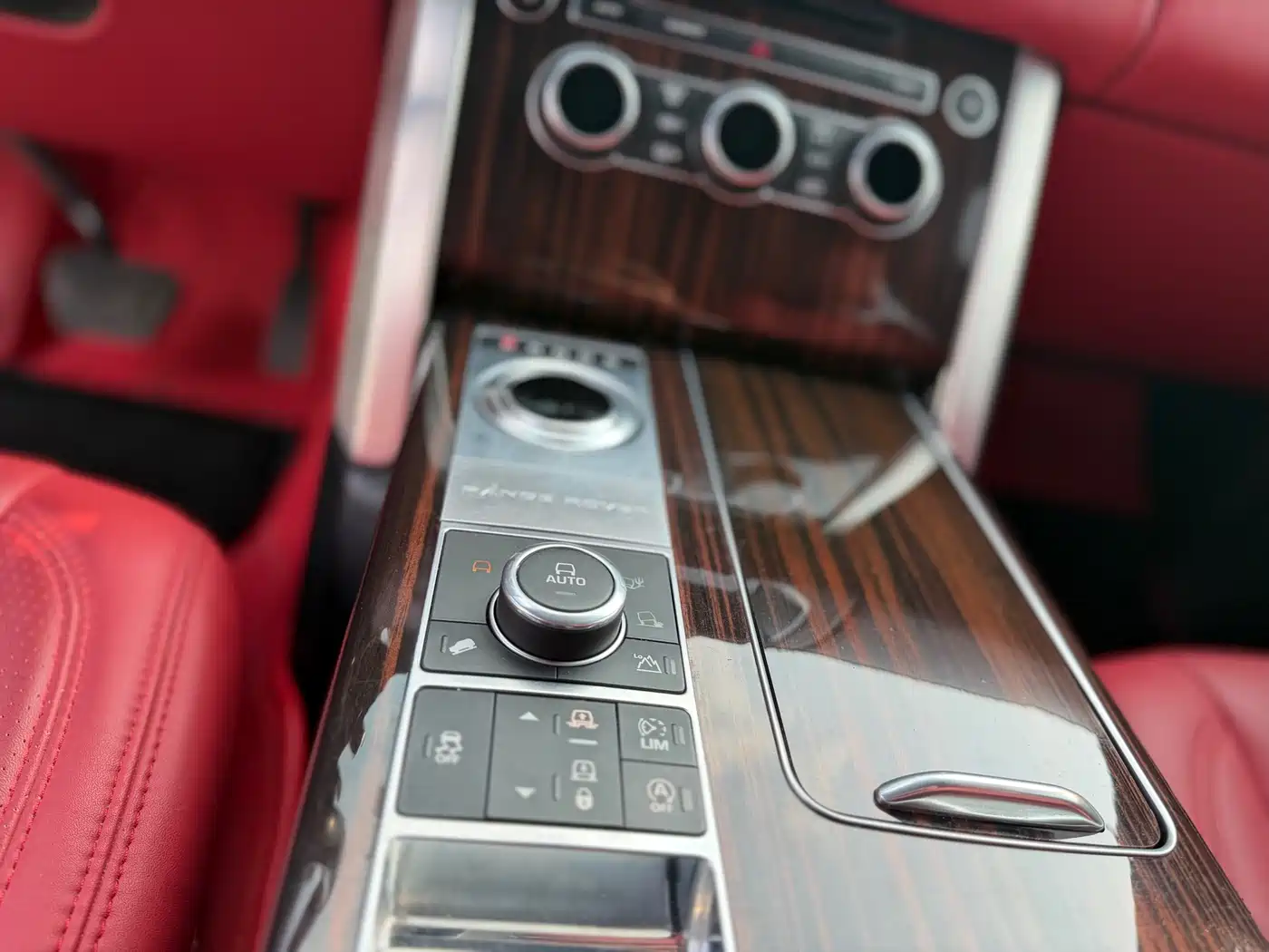 Land Rover Range Rover 2015 3.0 TDV6 Vogue фото 13