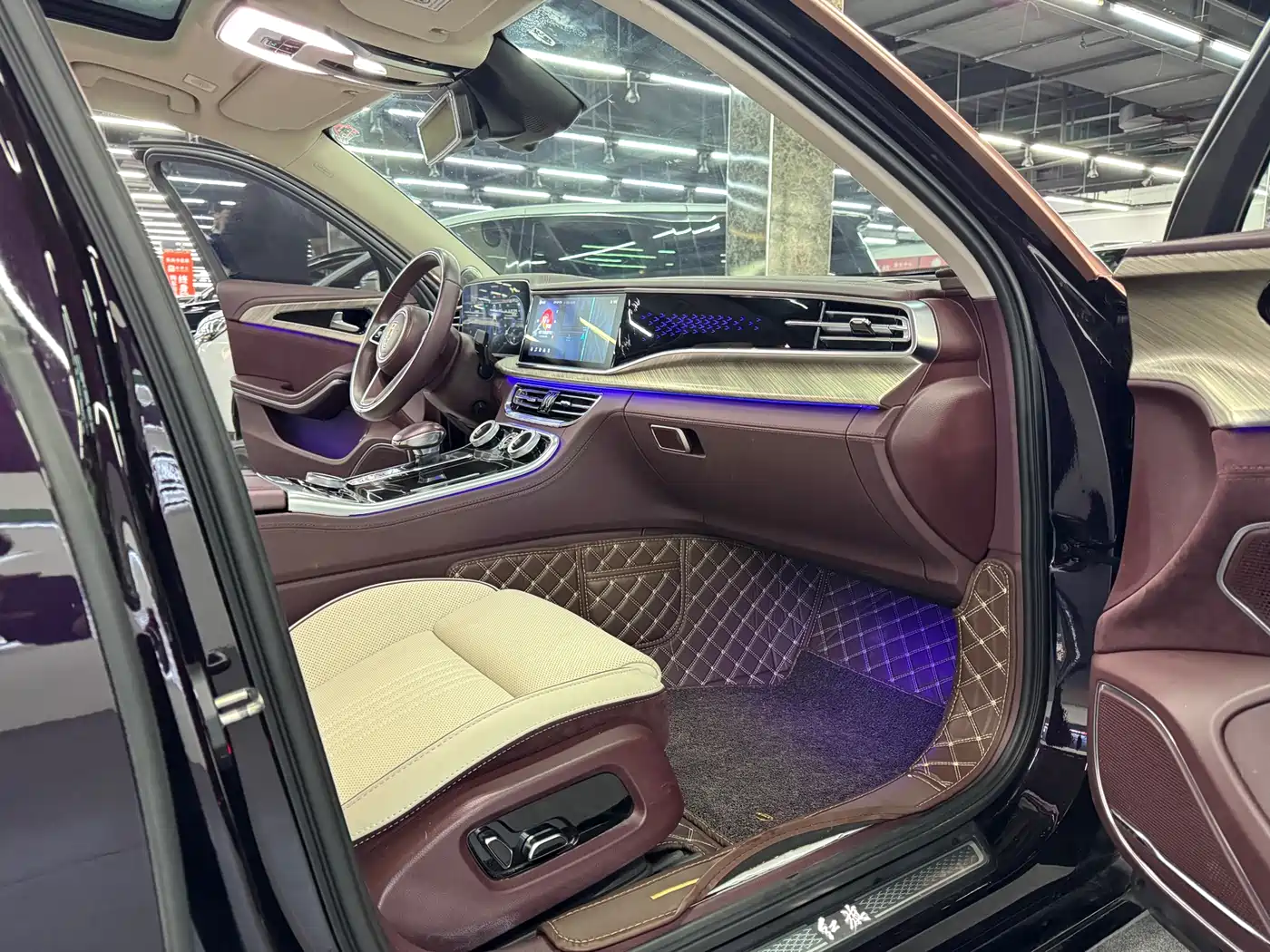 Hongqi H9 2020 2.0T Smart Connection Qi Chang Edition фото 9