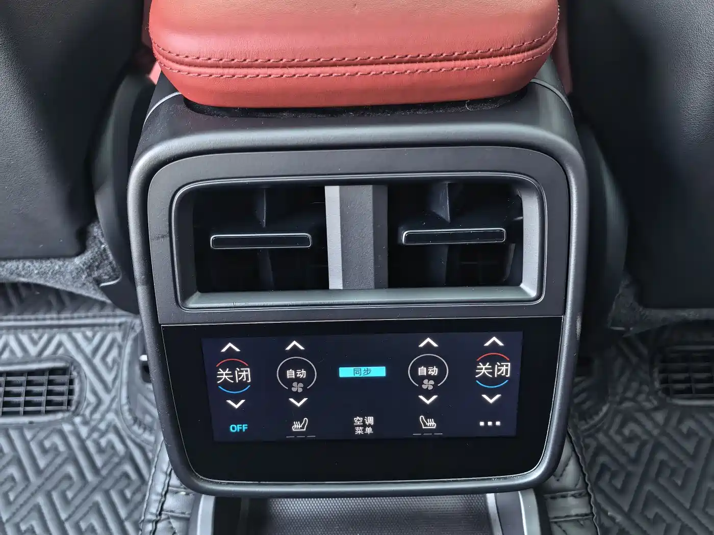 Porsche Taycan 2022 Facelift Taycan фото 42