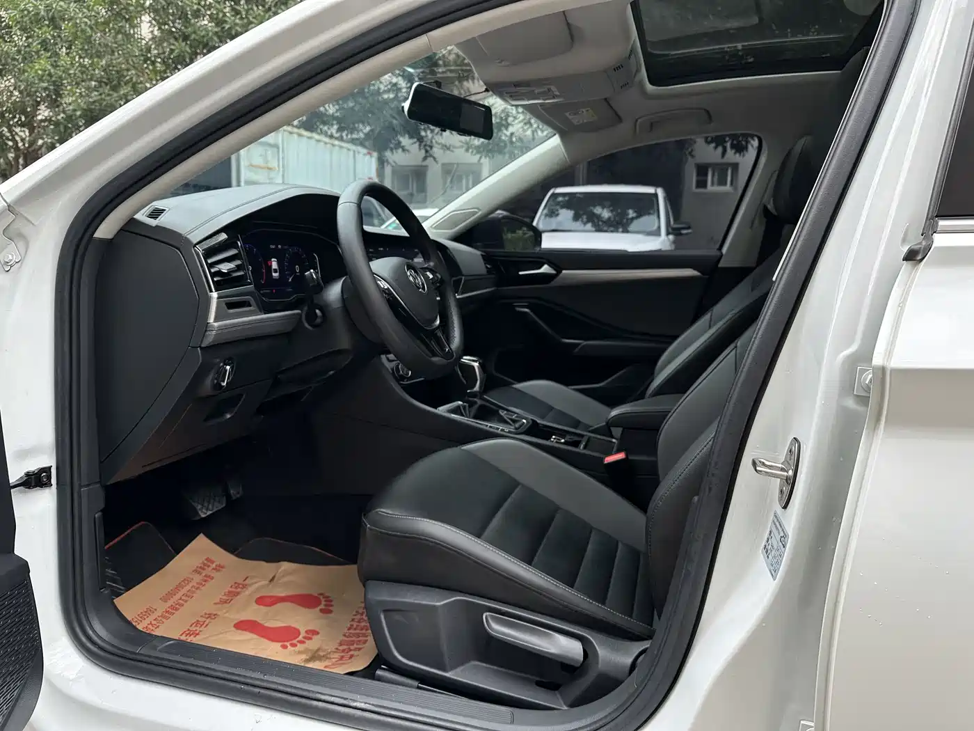 Volkswagen Sagitar 2022 280TSI DSG Surpassing Edition фото 8
