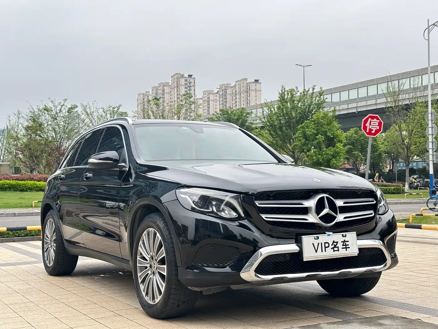Mercedes-Benz GLC 2017 GLC 200 4MATIC фото 3