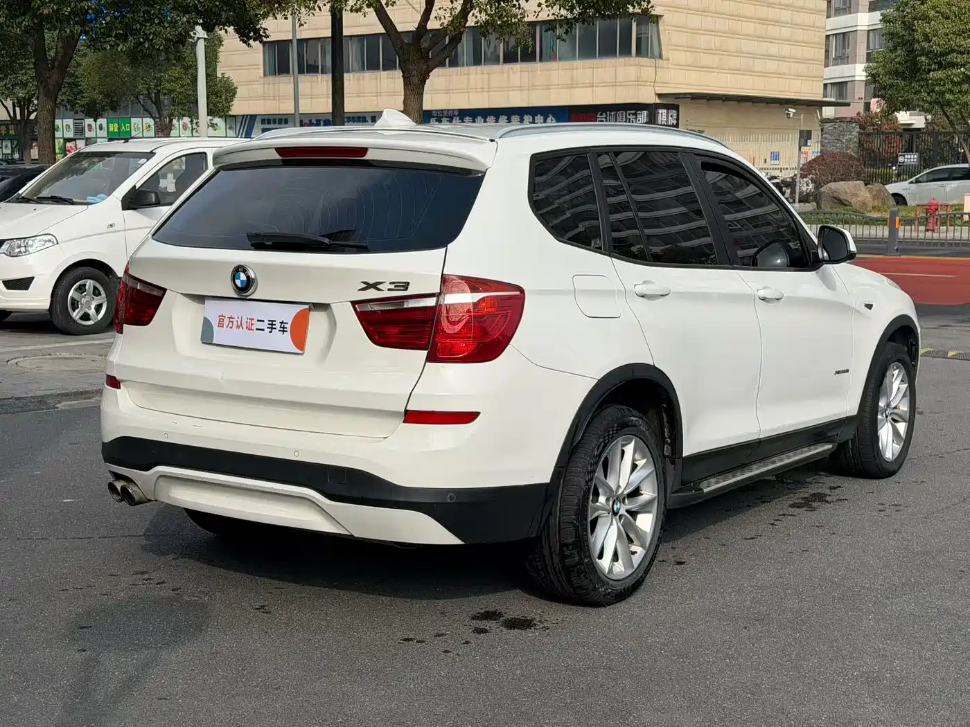 BMW X3 (Import) 2014 xDrive28i Leading Edition фото 5