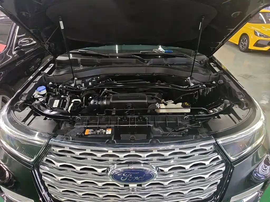 Ford Explorer 2021 2020 EcoBoost 285 AWD Titanium Edition 6-Seater