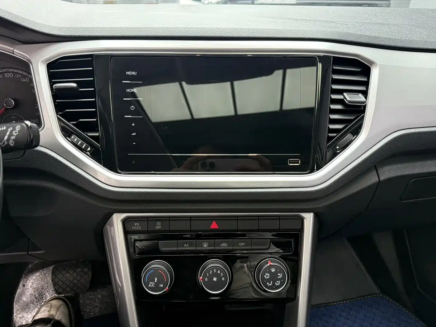 Volkswagen T-ROC 2022 280TSI DSG 2WD Elite PLUS фото 11