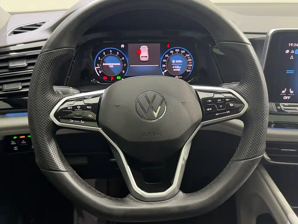 Фото 7 - Volkswagen Teramont