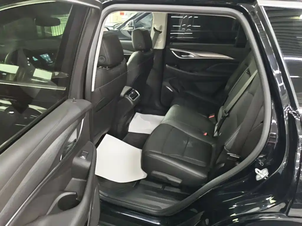Buick Enclave 2023 2022 652T 2WD Premium 7-Seater