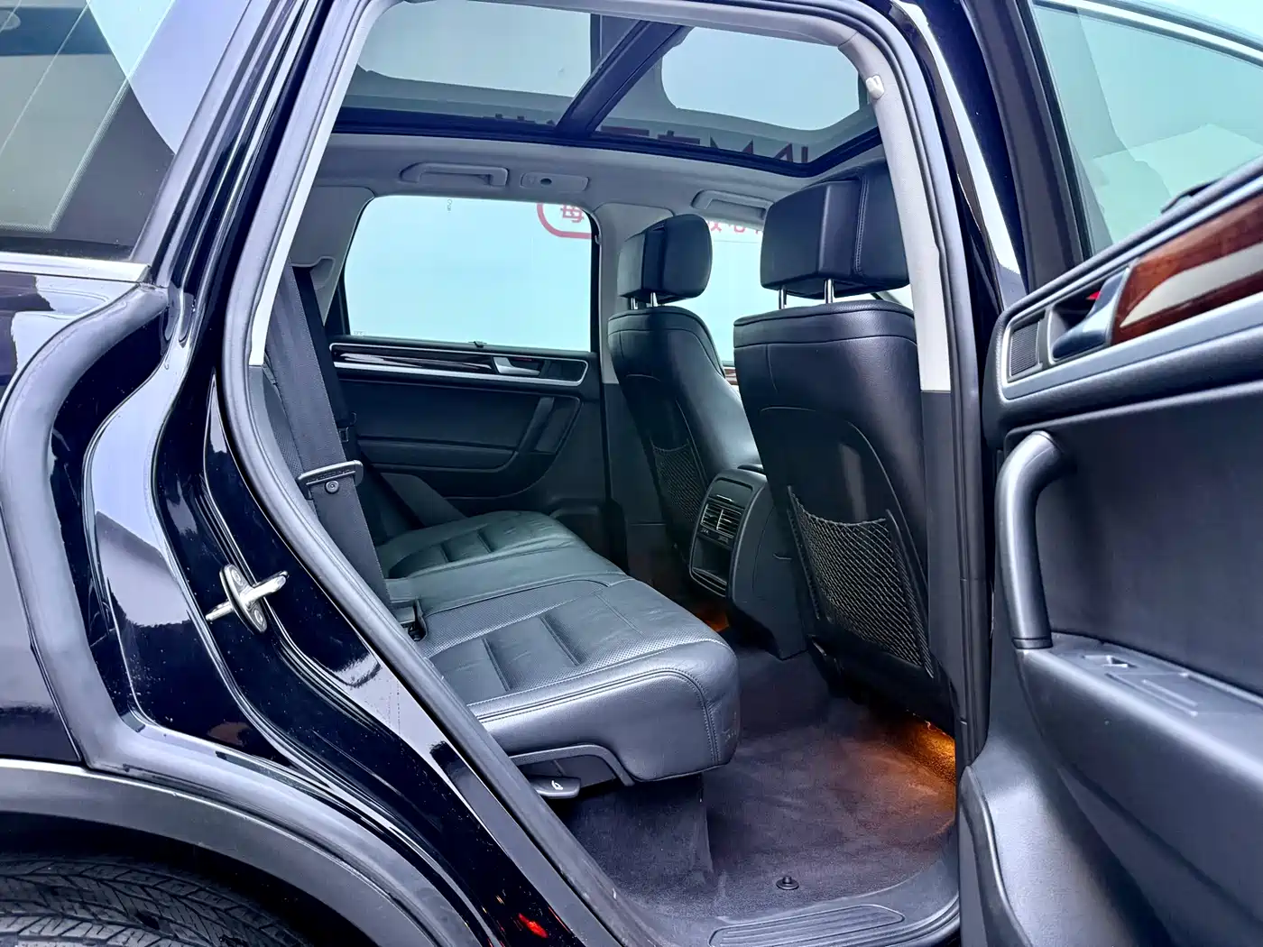 Volkswagen Touareg 2011 3.0TSI Premium фото 8