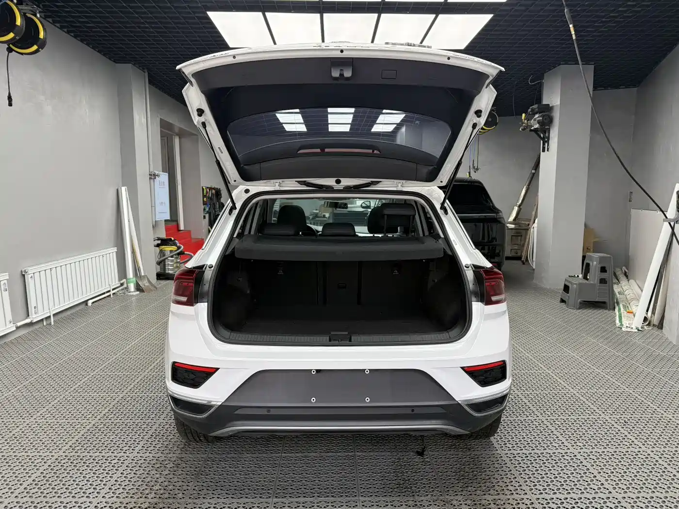 Volkswagen T-ROC 2022 280TSI DSG 2WD Elite PLUS фото 8