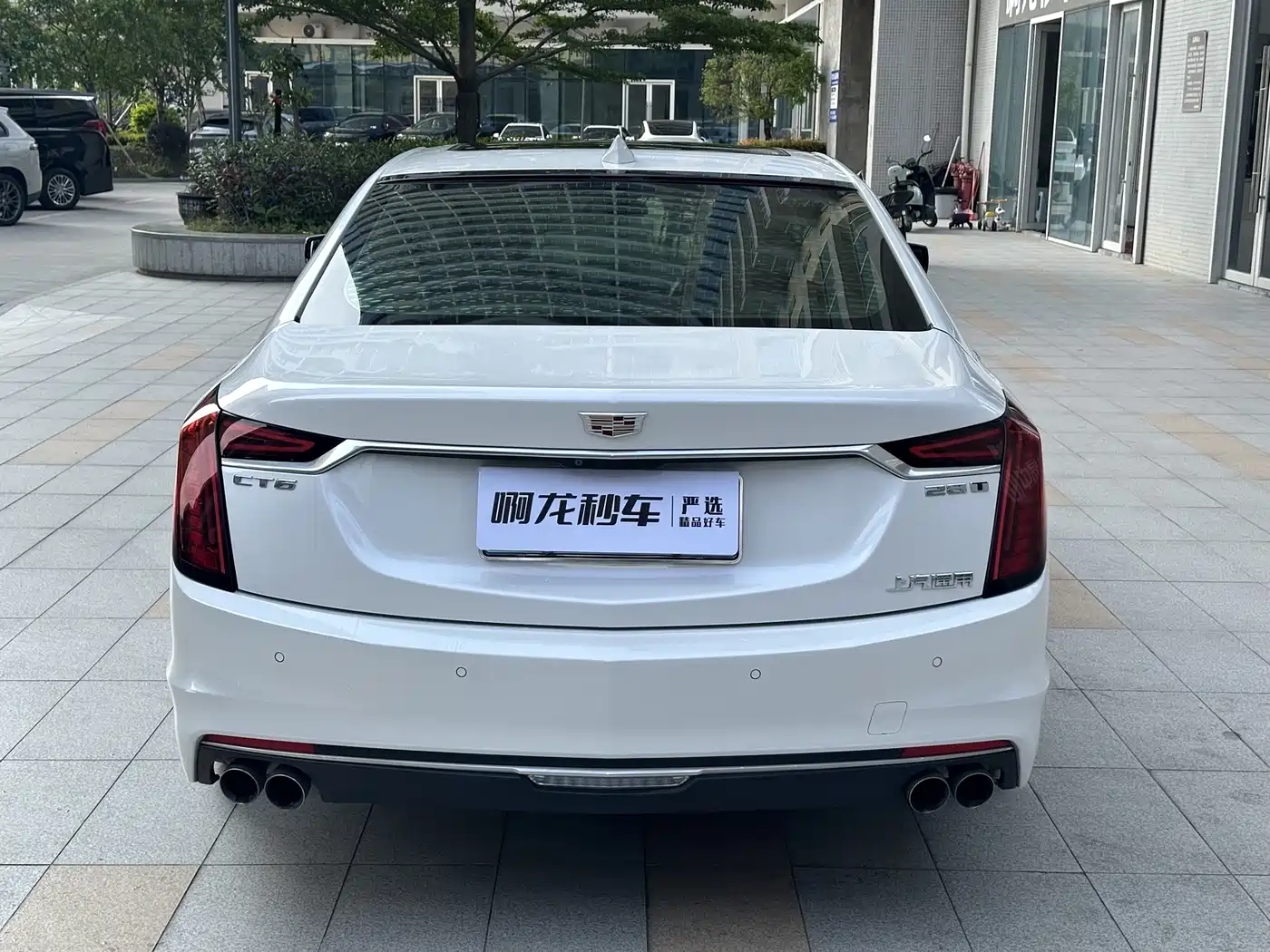 CADILLAC CT6