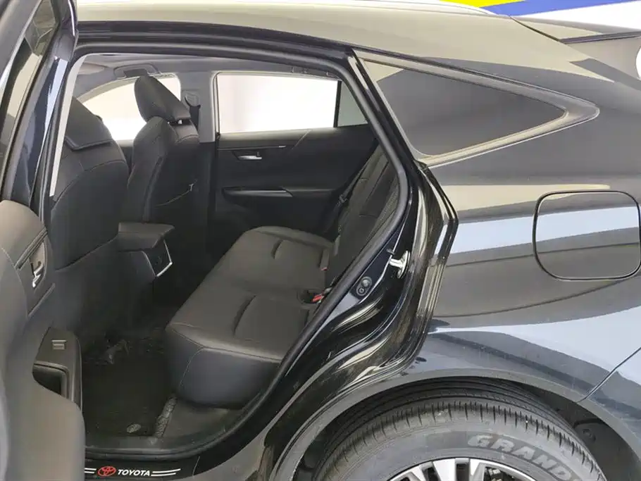 Toyota Venza 2024 2023 2.0L CVT FWD Luxury