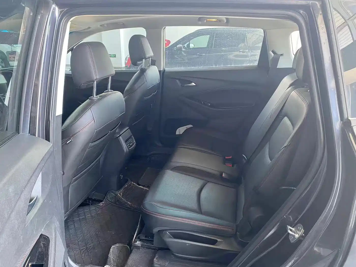 Chevrolet Volando 2022 2019 530T Auto Mickey Custom Edition (5+2 seater) China V