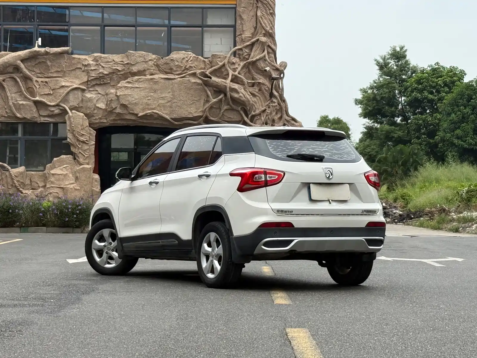 Photo 3 - Baojun 510