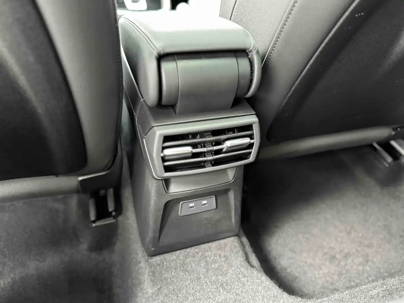 Audi A3 2023 Facelift Sportback 35 TFSI Fashion Sport фото 30
