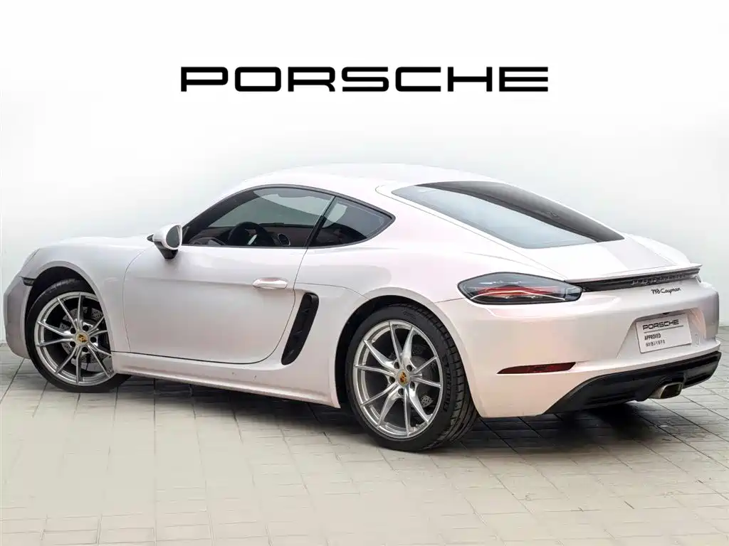 PORSCHE 718