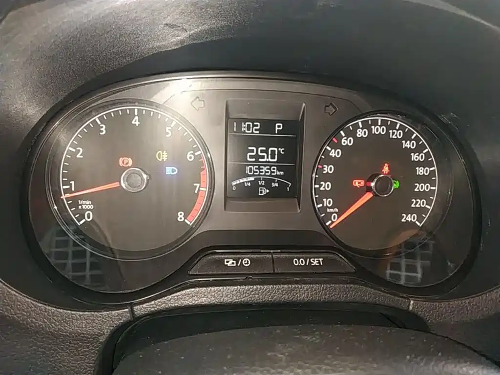 Volkswagen Polo 2018 1.5L Auto Safe Drive фото 12