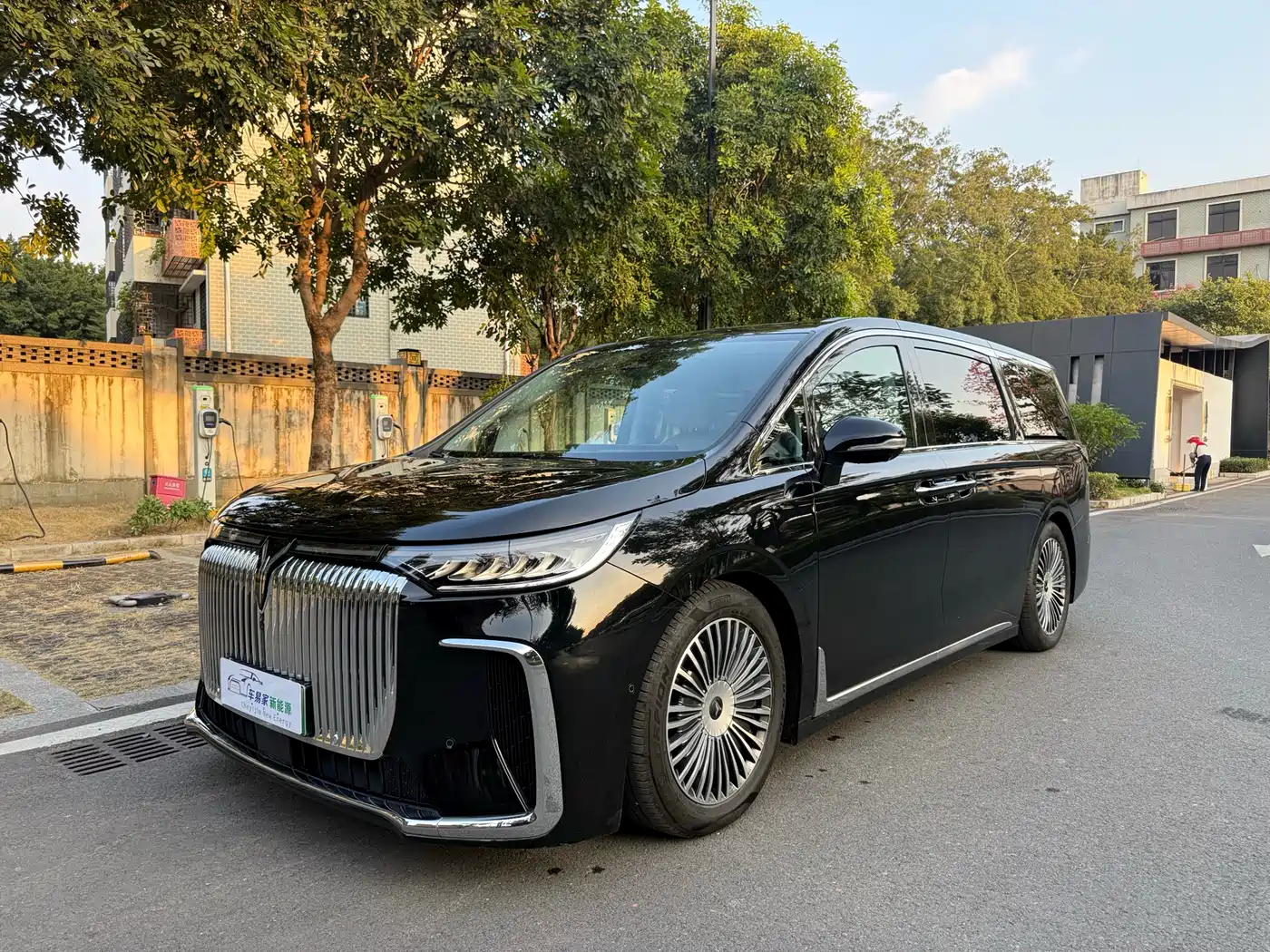 Voyah Auto Voyah Dreamer 2025 PHEV AWD Flagship Kunpeng Edition