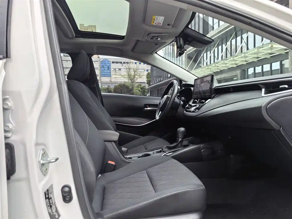 Toyota Corolla 2023 1.8L Smart Hybrid Dual Engine Elite Edition фото 20