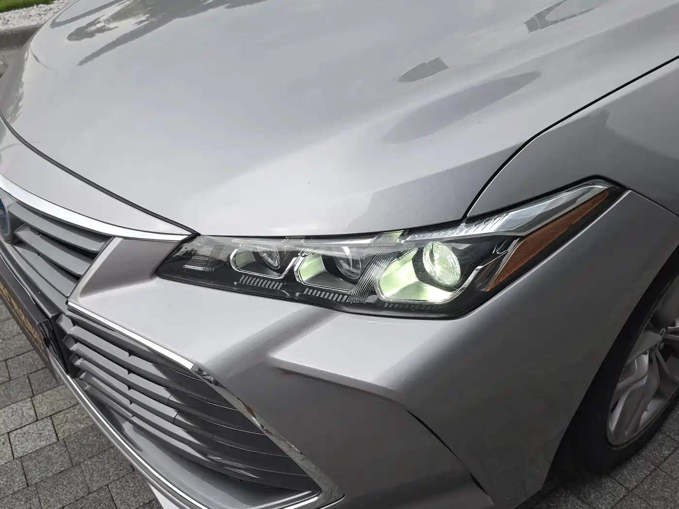 Toyota Avalon 2019 Hybrid 2.5L Luxury Edition China V фото 11