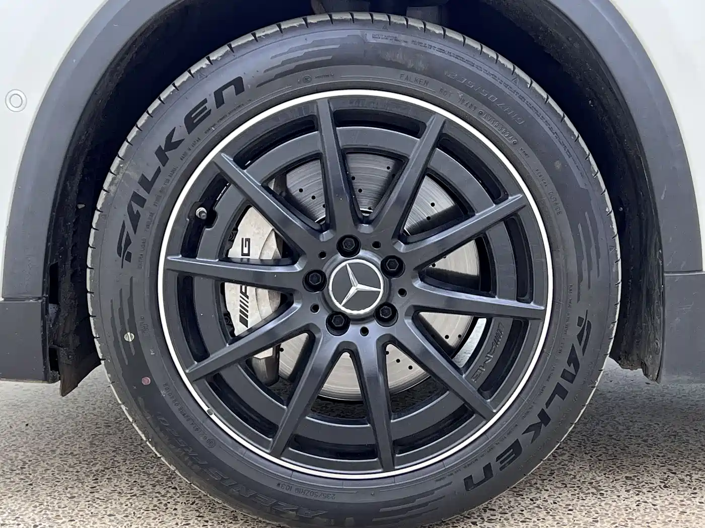 MERCEDES-BENZ GLA AMG